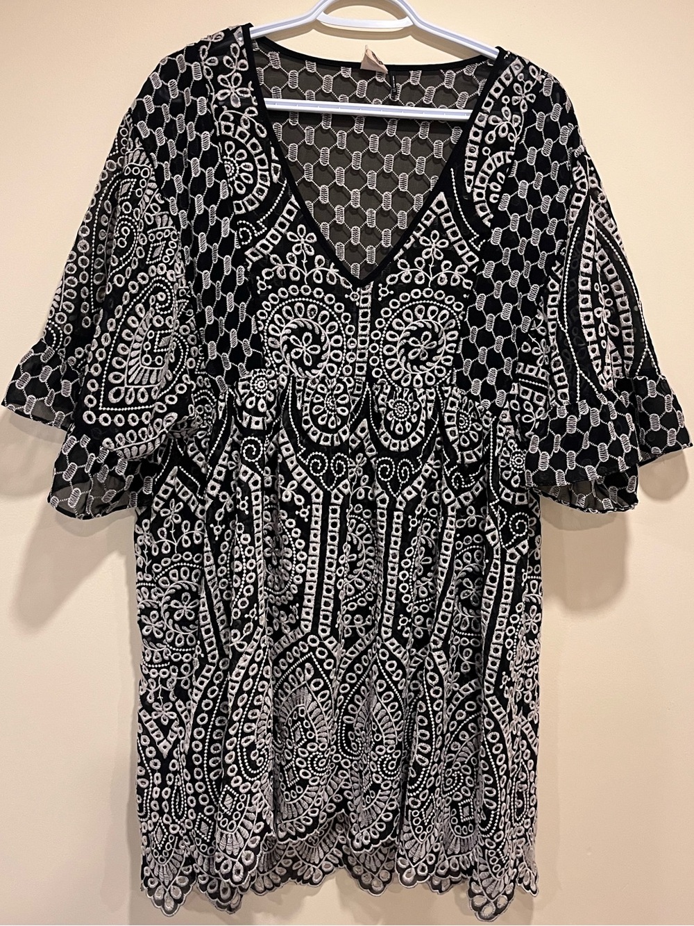 Anthropologie Akemi + Kin Eyelet Embroidered Babydoll Swing Dress Sz 10 - Picture 2 of 12